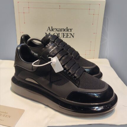 Mcqueen oversized black black de luxe